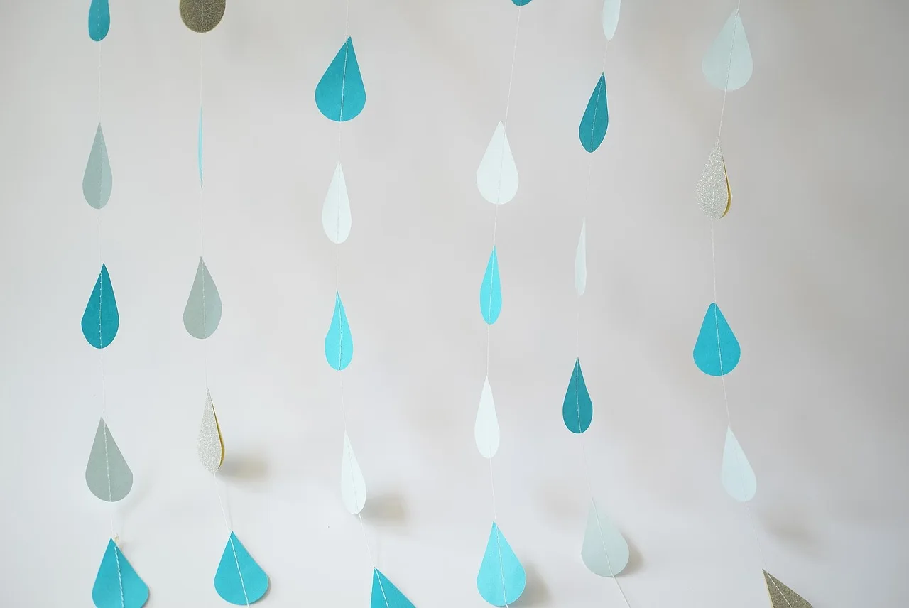 pull flower, raindrop, party decoration. The working rhythm of a party rental business